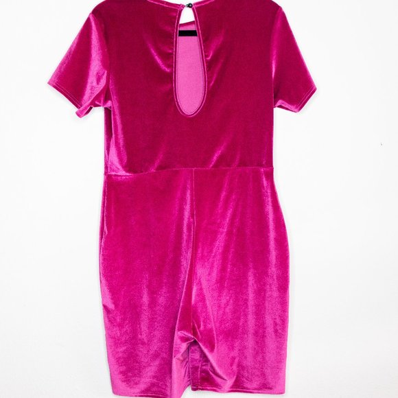 Pretty Little Thing - Hot Pink Velvet Unitard - Picture 12 of 14